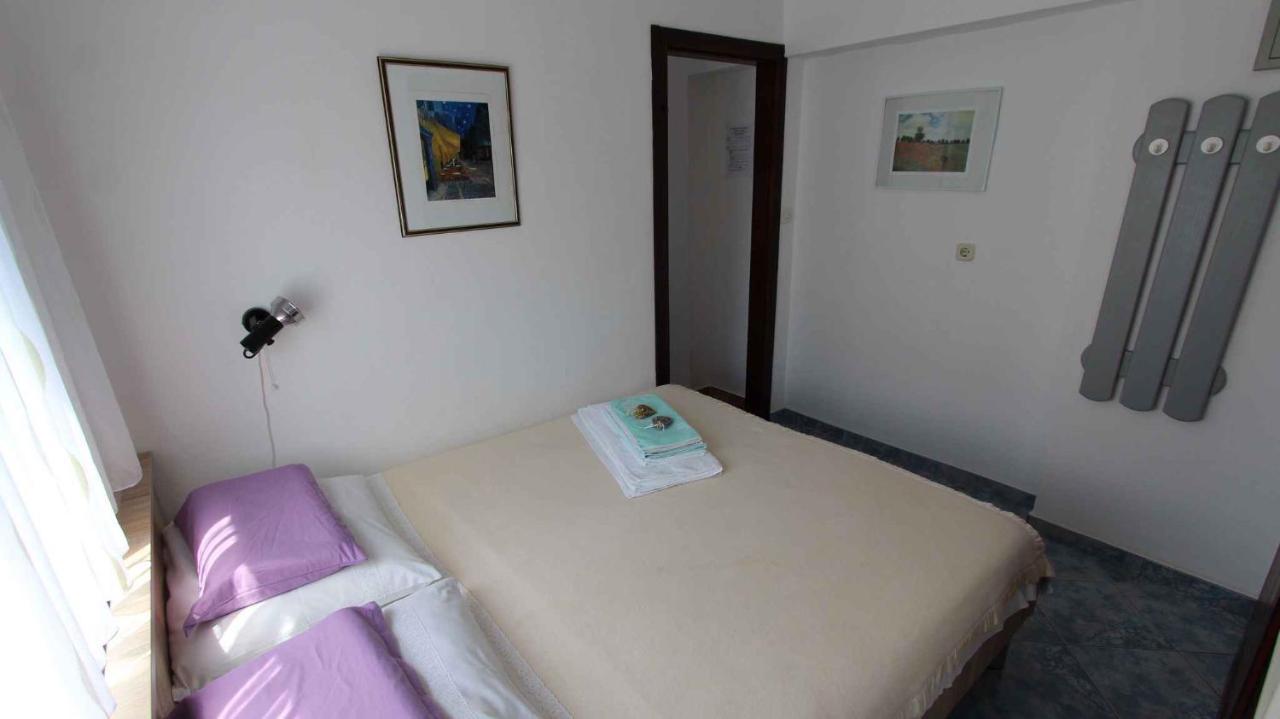 Studio In Vantacici/Insel Krk 14419 Exteriér fotografie