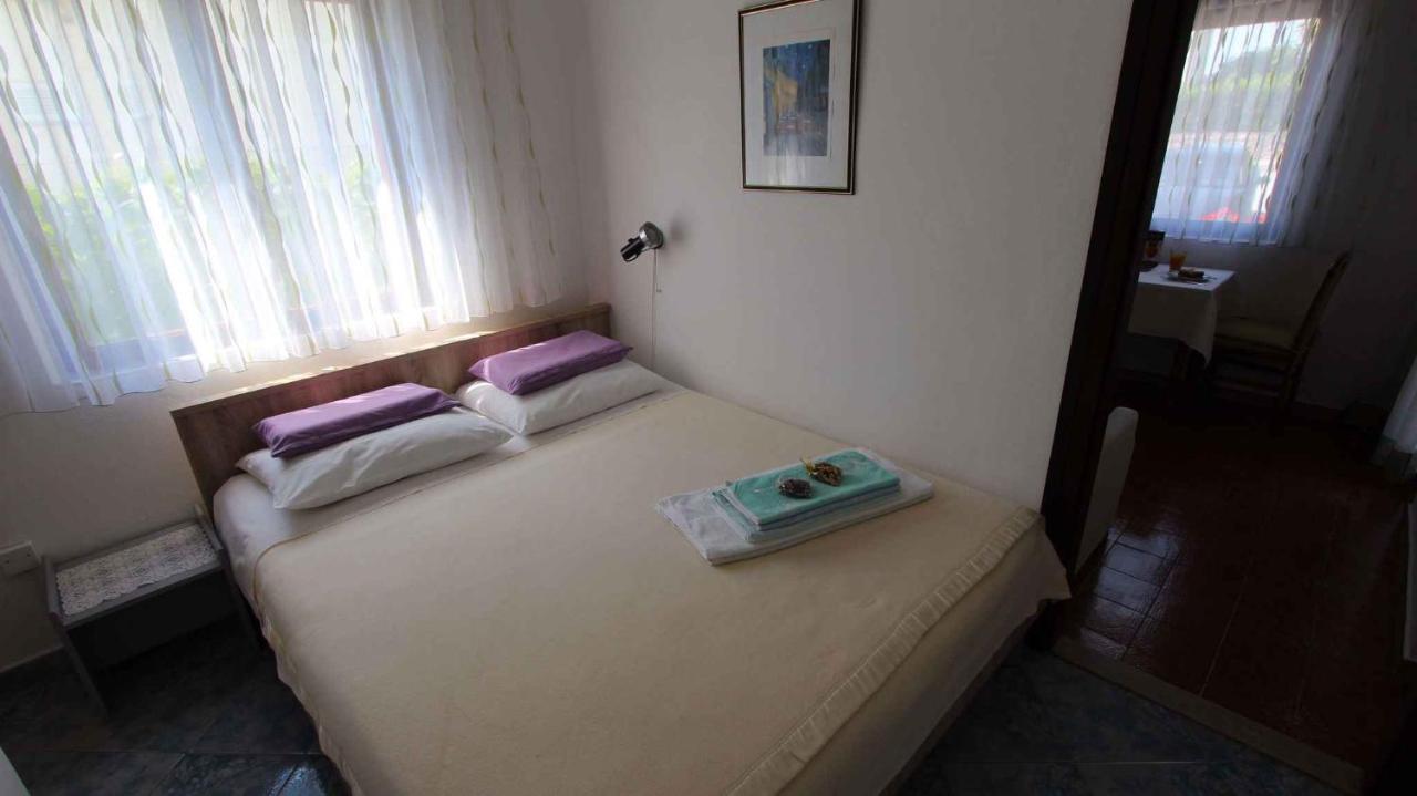 Studio In Vantacici/Insel Krk 14419 Exteriér fotografie