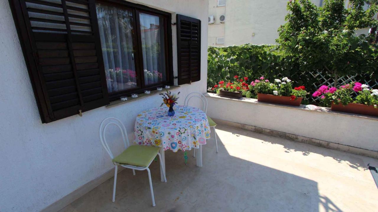 Studio In Vantacici/Insel Krk 14419 Exteriér fotografie